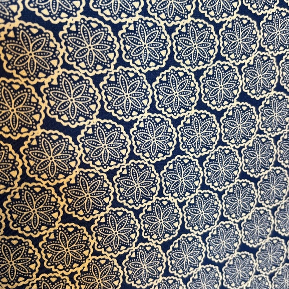 Chicos, blue and white ladies flowered top size 3 - Picture 3 of 6